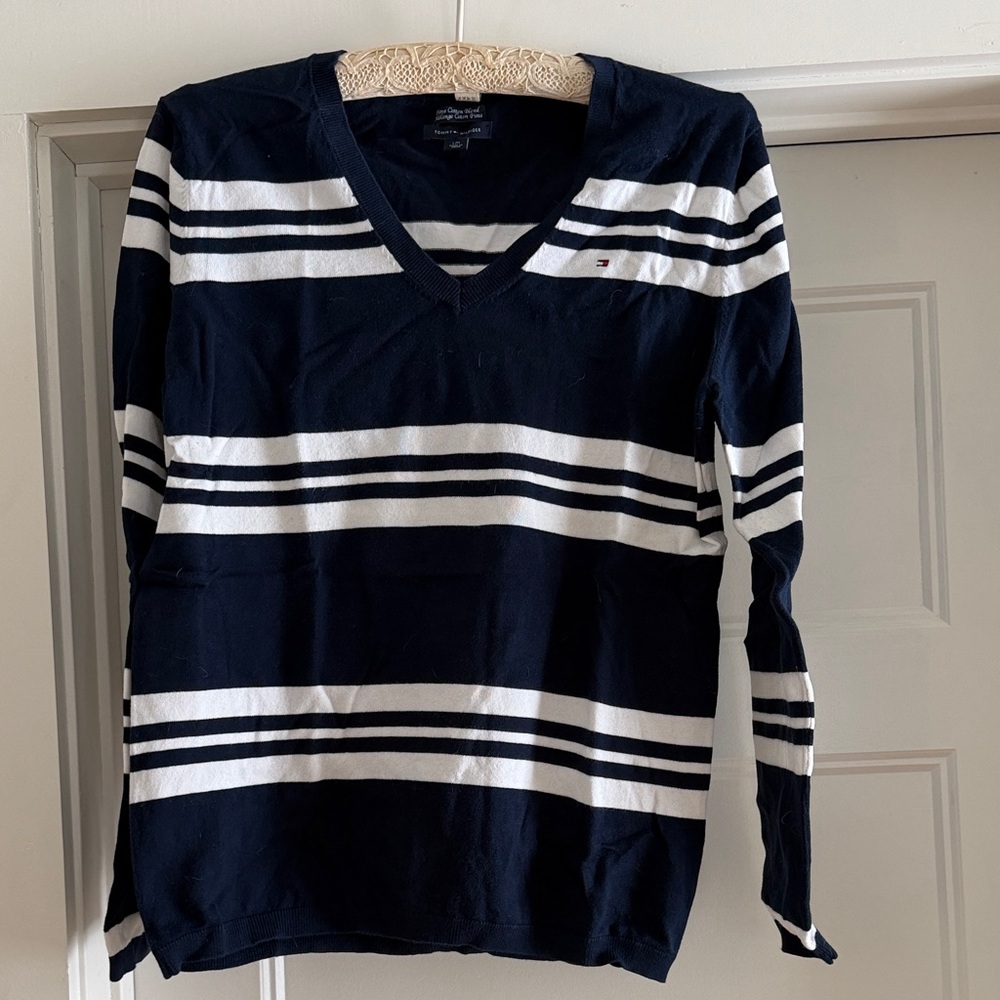 Tommy Hilfiger Navy and White V-Neck Sweater